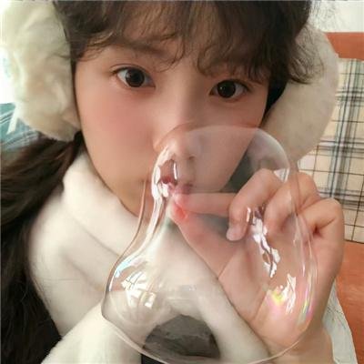 你认识克劳蒂亚吗？